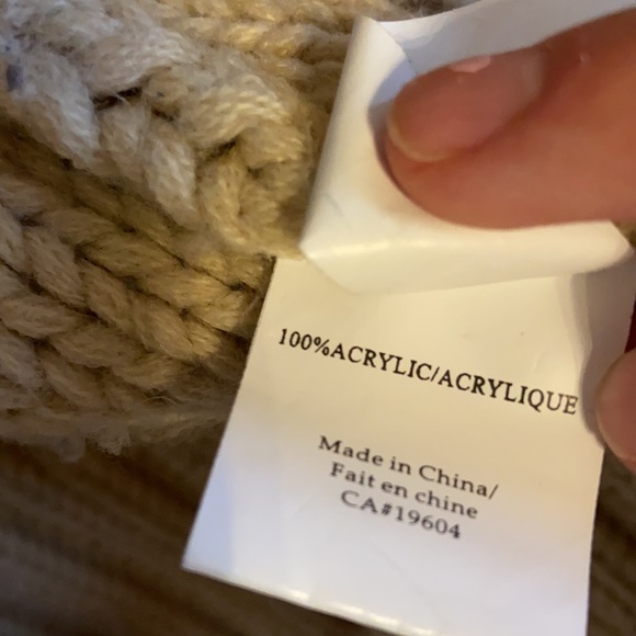 Costa Blanca Knit Shacket - Picture 5 of 11